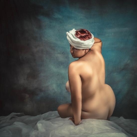 Fine art femme boudoir